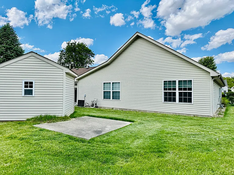 200 Winding Brook Dr — Photo 18