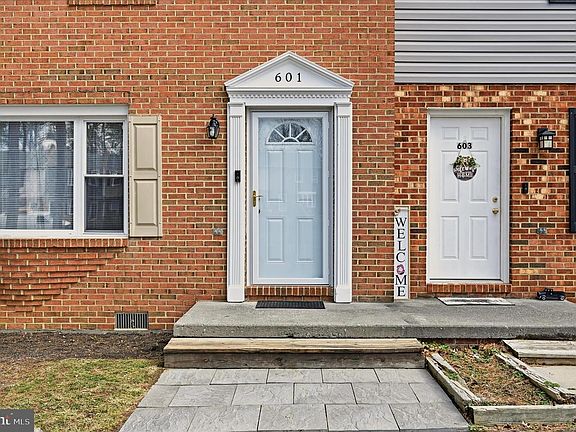 2nd image of 601 Carroll Dr