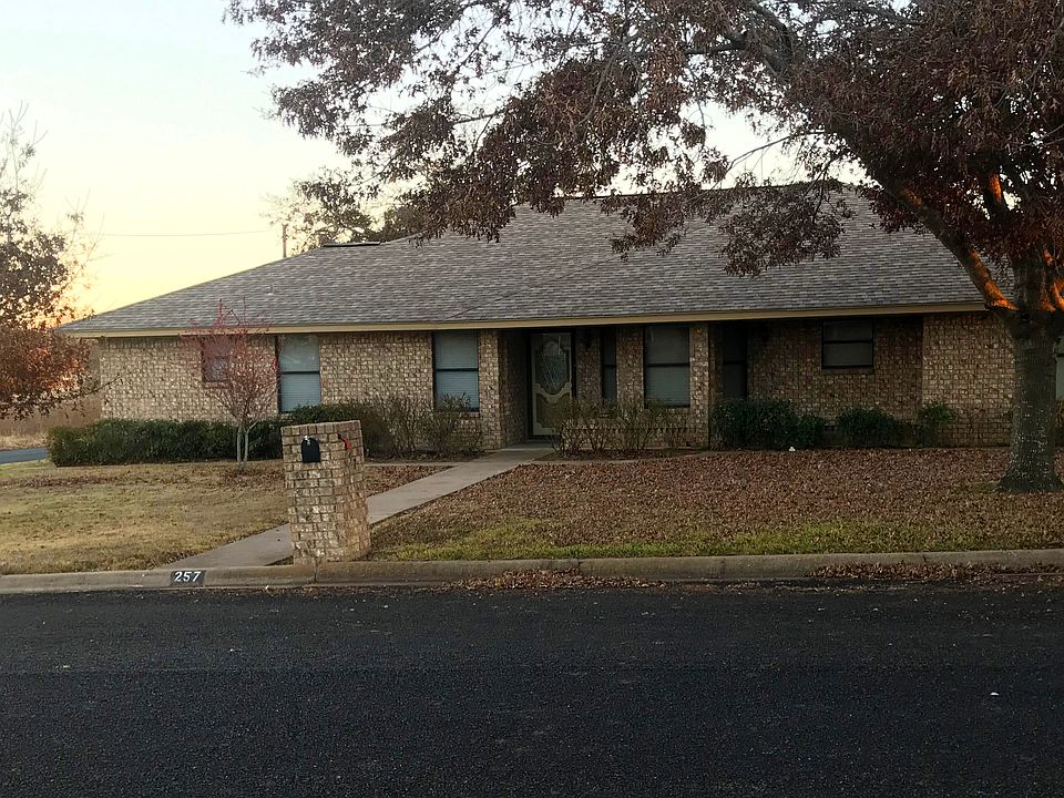 1st image of 257 Davis Ave