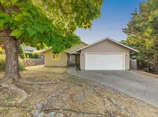 2304 Damon Ct, Grants Pass, OR