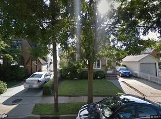 465 Wellington Rd, Mineola, NY 11501