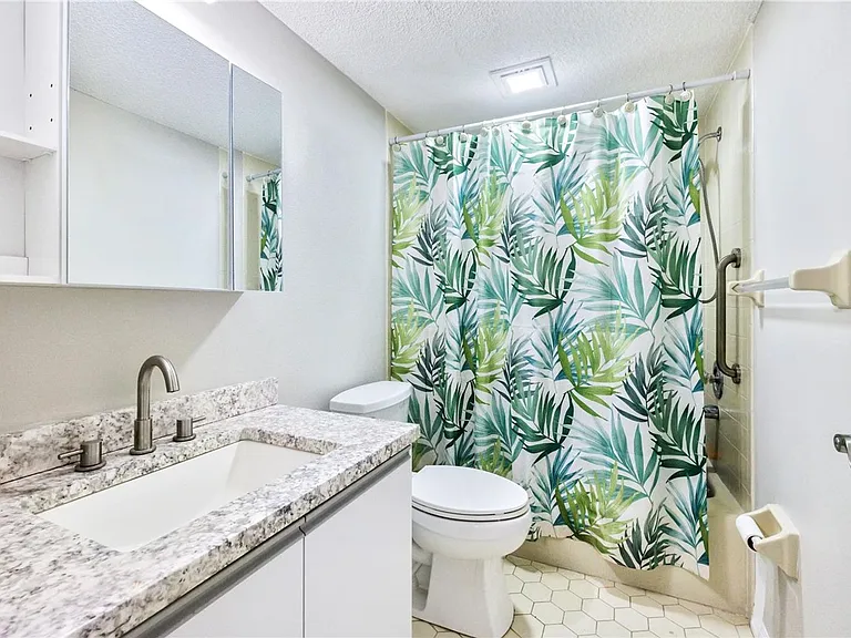 6211 Timber Lake Dr #B9 — Photo 8