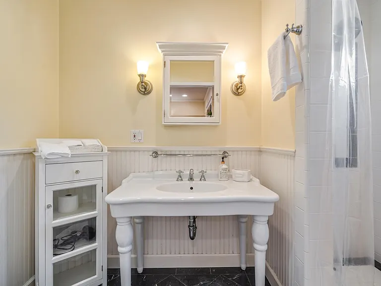 423 Pomona Ave — Photo 17
