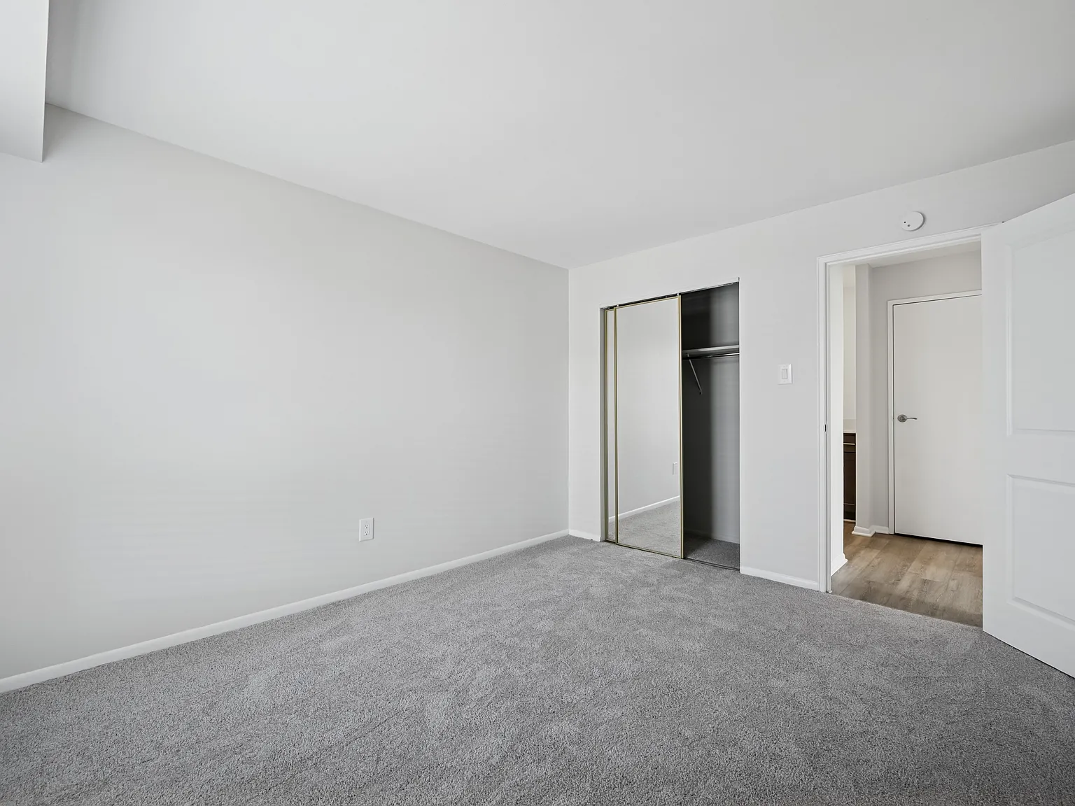 Joshua House — Photo 4