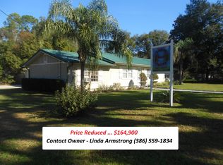 200 Palmetto St, Welaka, FL 32193
