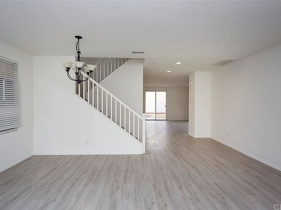 5th image of 12460 Los Pinos St
