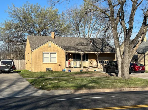 719 S Woodlawn Blvd, Wichita, KS 67218