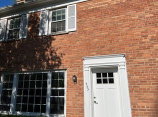 553 Winnetka Rd, Winnetka, IL 60093