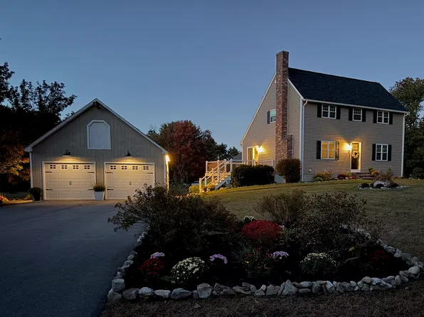 2 Meadow Road, Windham, NH 03087