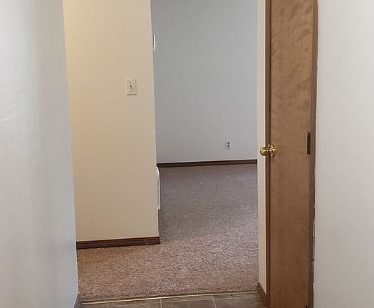 5th image of 109-111 SW Fleishauer Ln