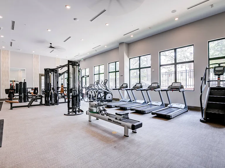 The Flats at Southlawn Apartments — Photo 9