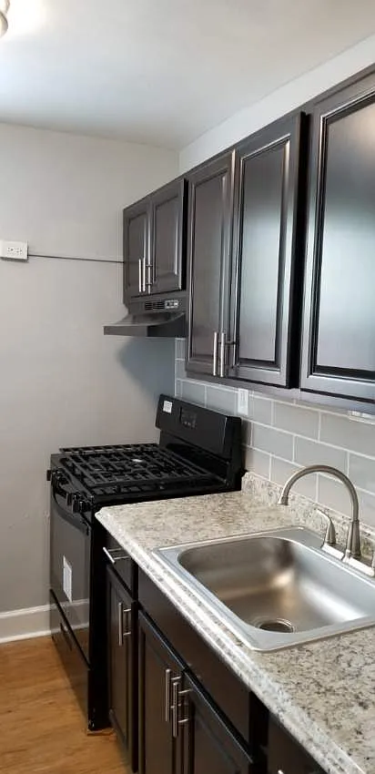 $200.00 Off First Month's Rent — Photo 2