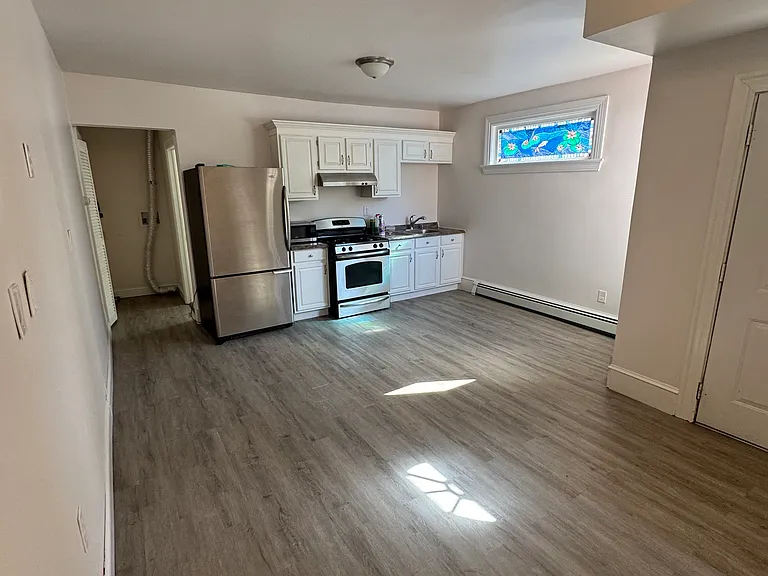 187 Columbia Ave #2 — Photo 2