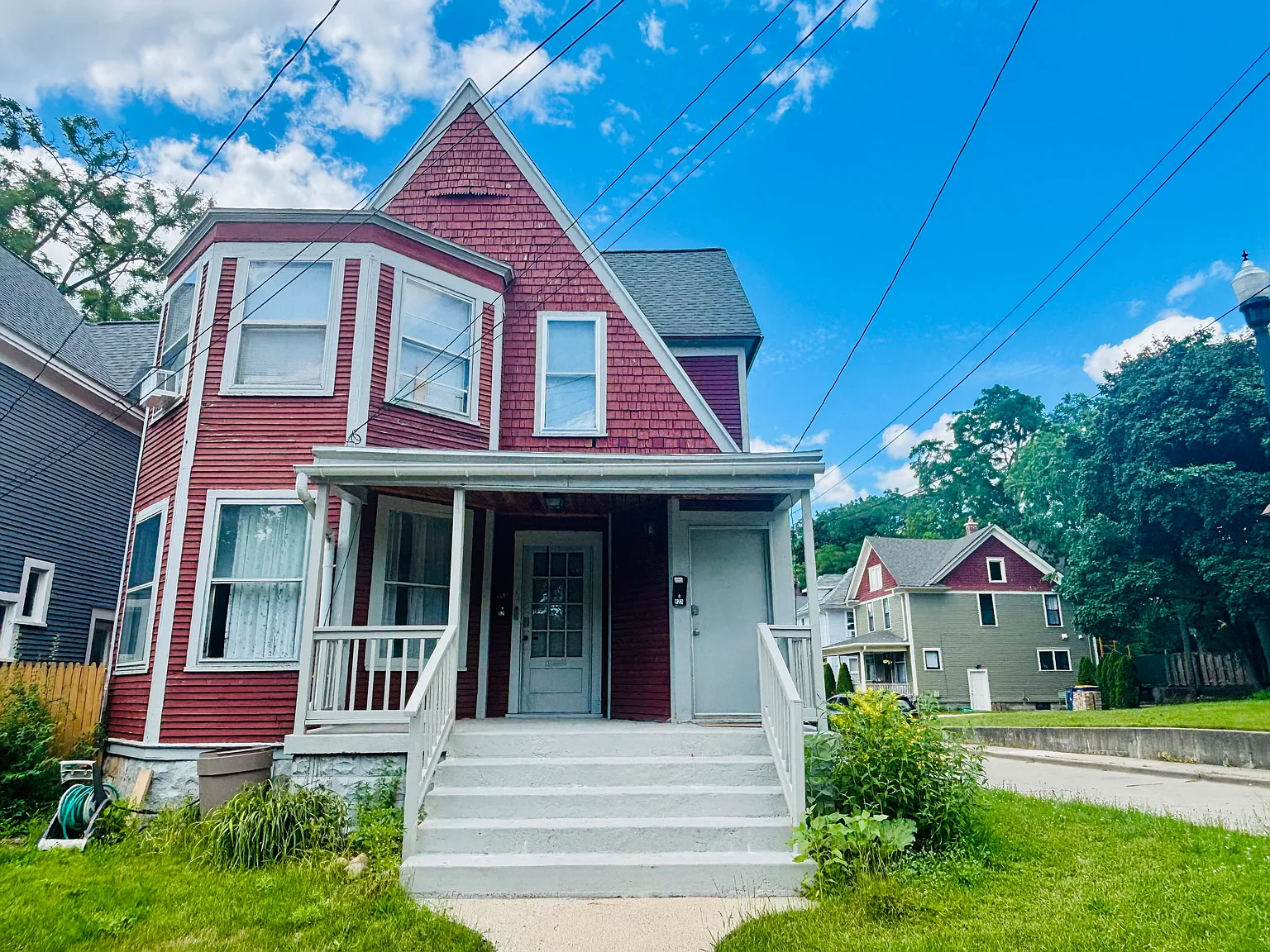 2 bed, 850 sqft, $1,600 — Photo 3