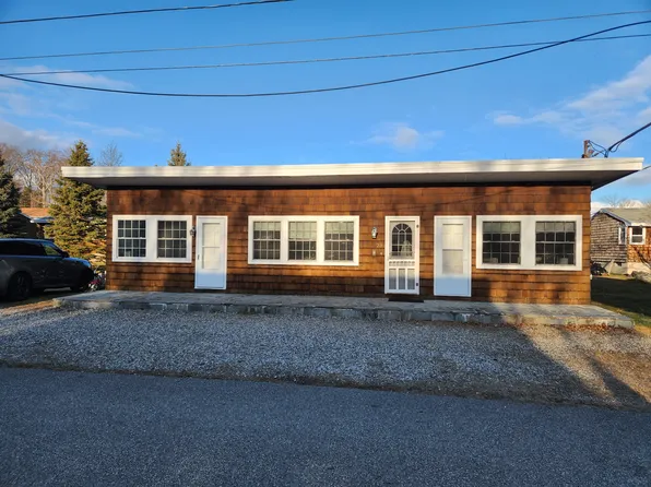 28 Reggio Ave, Old Orchard Beach, ME 04064