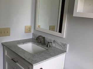 609 Cherry Hill Dr, Staunton, VA 24401