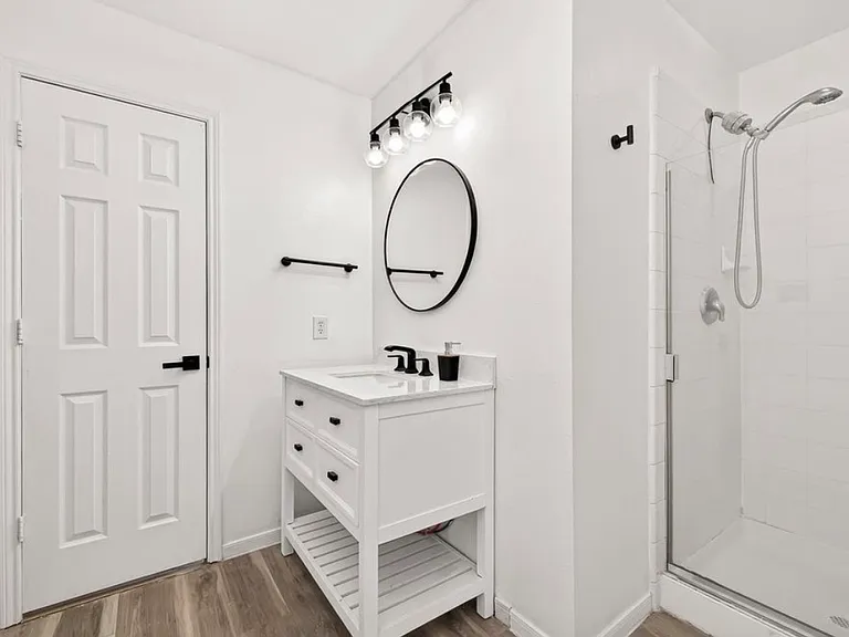 15811 Natchez Brook Ln #B — Photo 7
