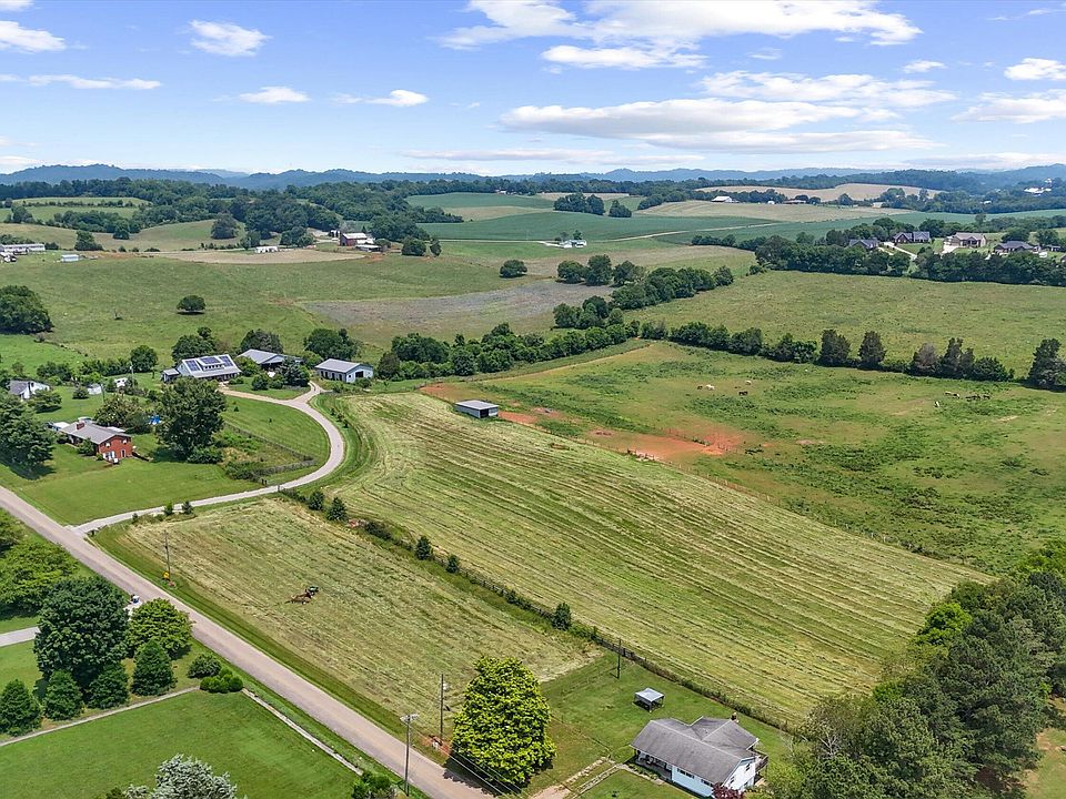 2nd image of Maple Ln