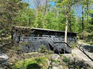 224 Snowshoe Rd, Acme, PA 15610