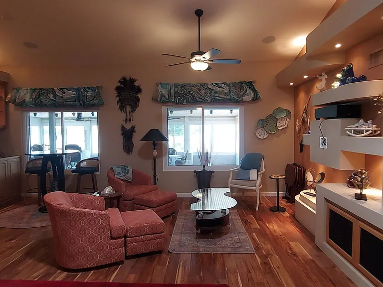 14909 W Alpaca Dr — Photo 2