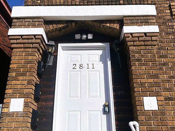 1 bedroom apartment in South Hills