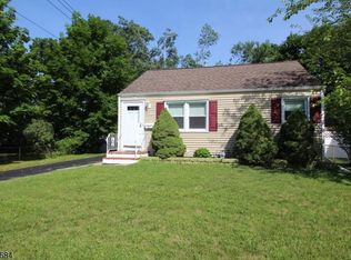 61 Elizabeth St, Wharton, NJ 07885