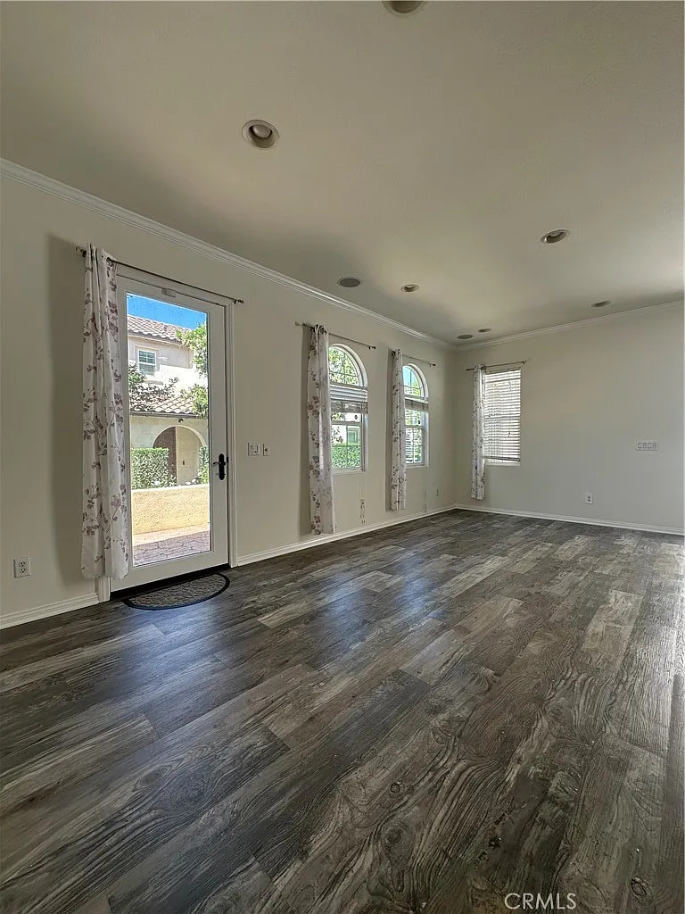 Building Photo - 3224 S Bethany Paseo