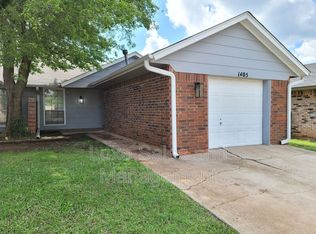 1405 Pennington Ave, Edmond, OK 73012