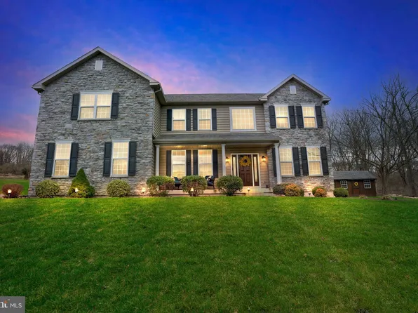 9 Pennstone Ct, Schwenksville, PA 19473