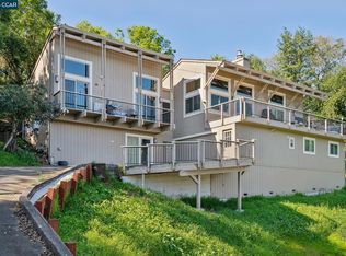 66 Bridge Rd, Novato, CA 94945