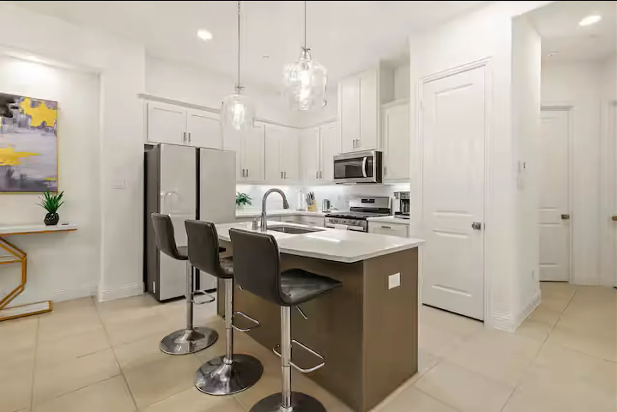 112 Canonbury Dr — Photo 4