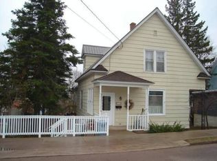 918 Elm St, Hancock, MI 49930