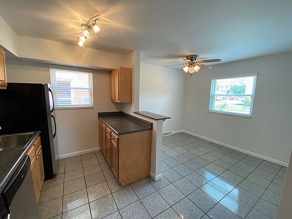 3rd image of 1451-1461 Worthington St #1461-A