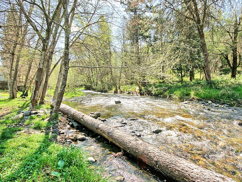 1st image of 3356 Little Applegate Rd