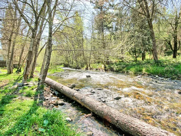 3356 Little Applegate Rd, Jacksonville, OR 97530