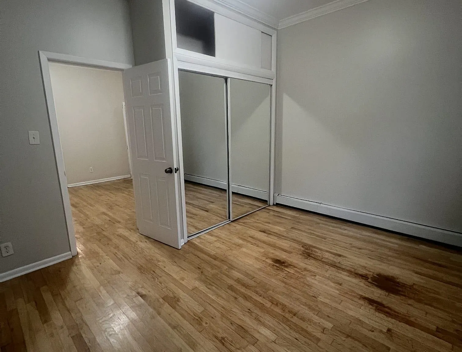 2 bed, 1.0 bath, $2,400 — Photo 2