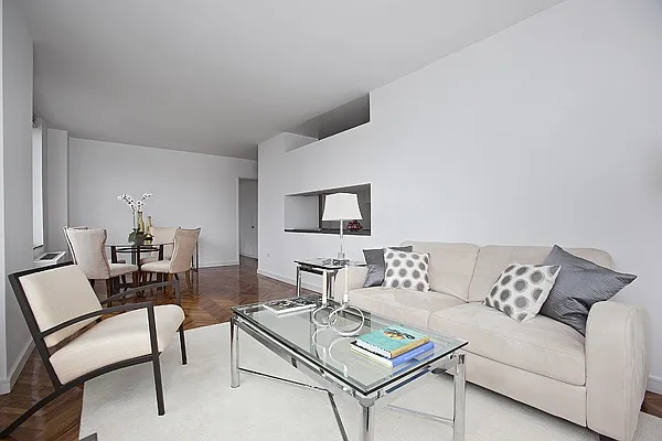 Sold by Nest Seekers International | media 12