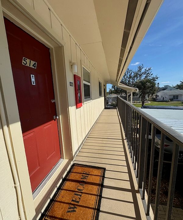 1st image of 514 Parkdale Mews