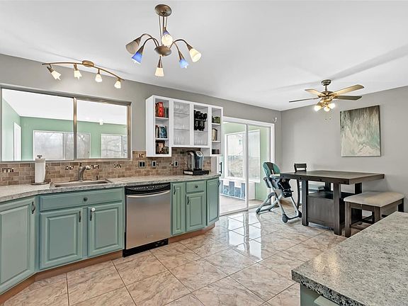 3rd image of 2408 Wesford Dr
