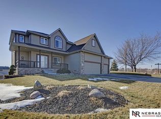 17615 Y St, Omaha, NE 68135