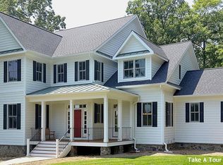 608 Plum St SW, Vienna, VA 22180