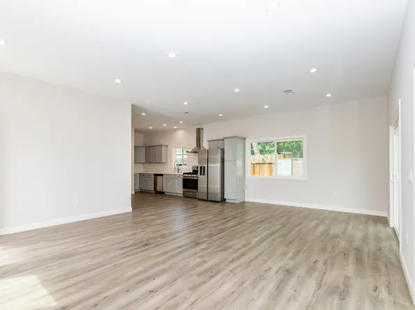 7909 Aura Ave, Reseda, CA 91335