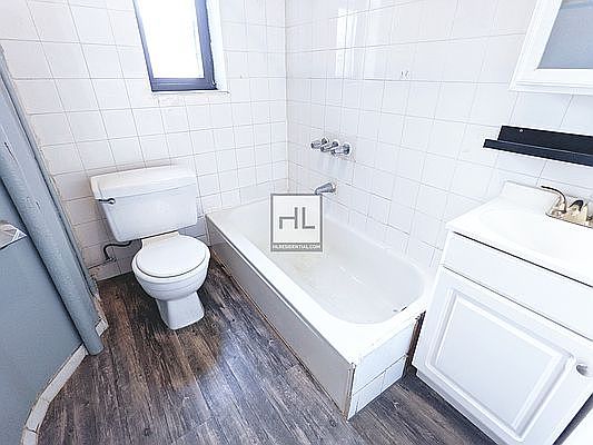 5th image of 261 14th St #B1