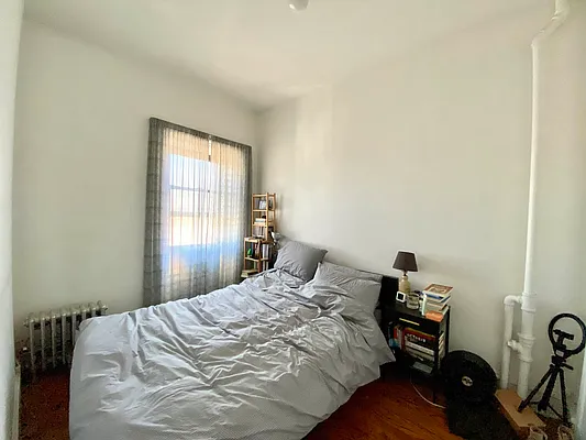 Rented by Corcoran | media 14