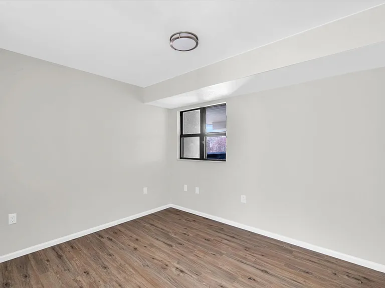 1102 E Colorado Ave — Photo 25