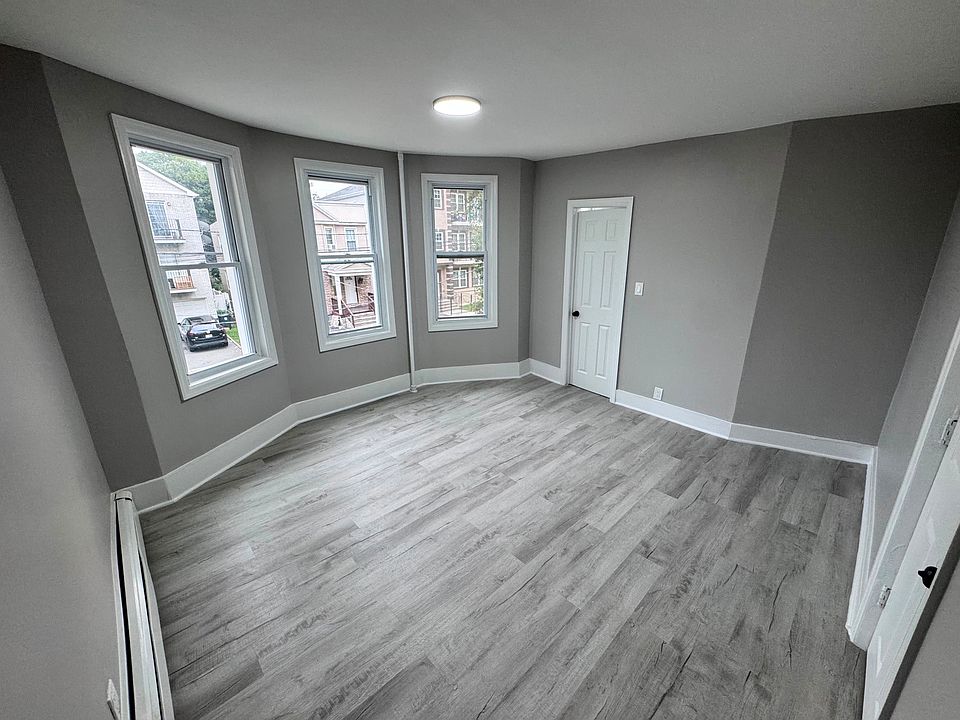 1st image of 61 Tillinghast St #2F