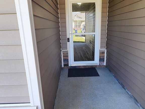 2nd image of 1205 Teakwood Dr