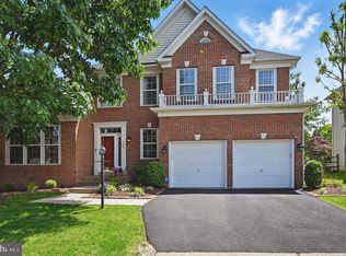 704 Bonnie Ridge Dr NE, Leesburg, VA 20176