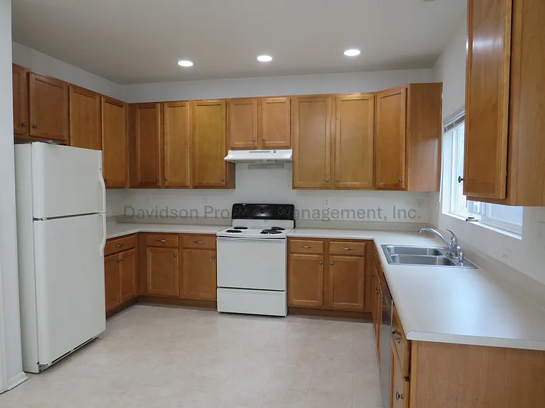 1839 Silver Meadow Cir — Photo 7