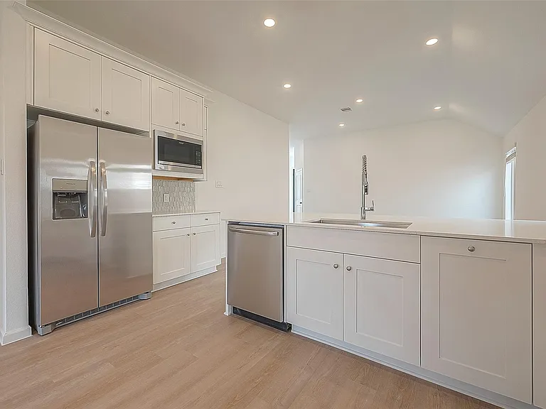 27106 Wandering Glen Ln — Photo 15